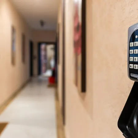 Апартаменты Crystal Luxury *