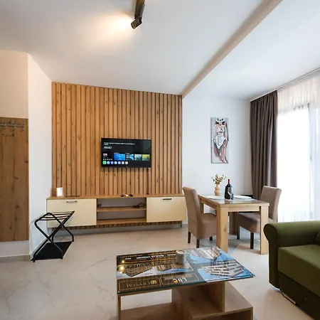 Crystal Luxury Врдник