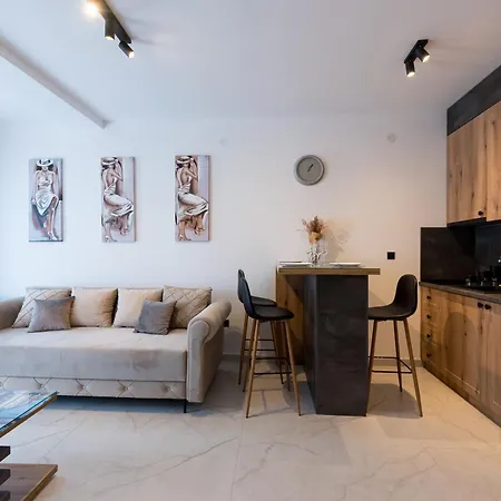 Апартаменты Crystal Luxury