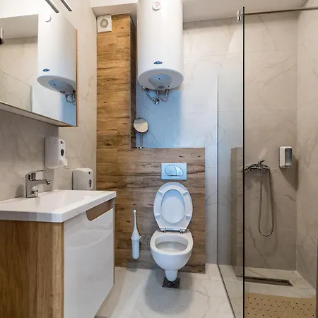 Crystal Luxury Апартаменты