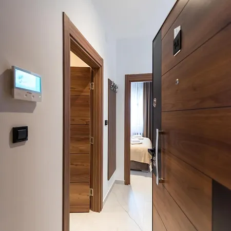 Crystal Luxury Врдник