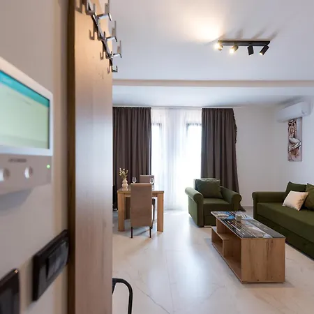 Crystal Luxury Апартаменты