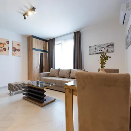 Crystal Luxury Апартаменты *