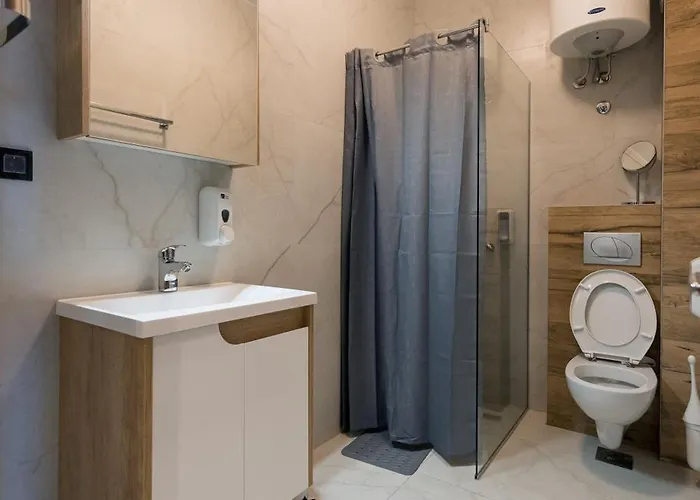 Crystal Luxury 아파트