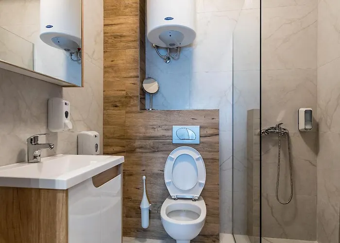 Crystal Luxury 아파트