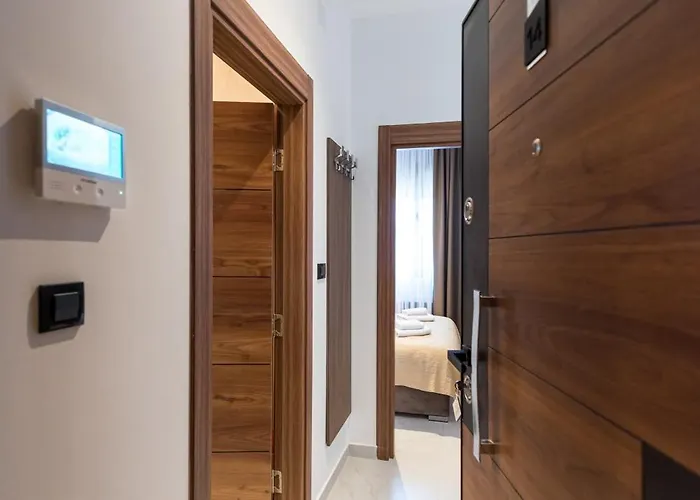 Crystal Luxury 브르드니크