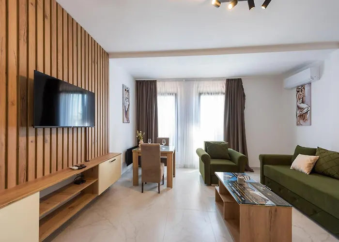 Crystal Luxury 브르드니크