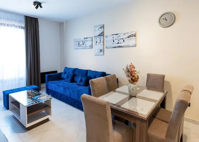 Crystal Luxury 아파트 *